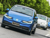 10万落地买高配，这两款SUV配置多到你不敢信！