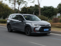 最适合年轻人的大空间全能合资家轿，10多万买车的首选！