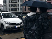一下雨就慌?别怕,注意这几点,雨天驾驶也轻松!