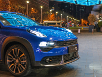 15万起，百公里加速7.6秒，这车适合在晚上飙车么？