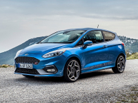 深评：为什么国内年轻消费者并不追捧(性能)小型车？