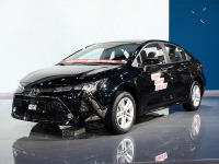 卖得最火的A级车较量 全新雷凌对比全新轩逸