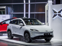 摇号太难,拍牌太贵,不如买个新能源车来得快!