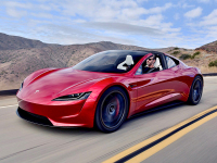 放弃抵抗把燃油党，大众这款热销中型车马上要主推电动版！