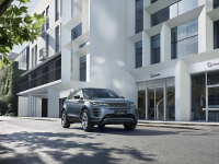 全新一代路虎揽胜极光即将上市，演绎全新科技与潮流魅力