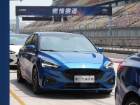 心愿达成！开这13.68万起的车下赛道，真爽