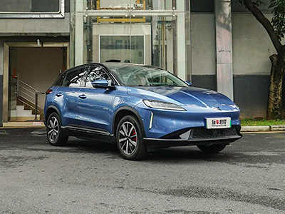 工信部：推行燃油车禁行试点？教授：安心看下这两台SUV吧！