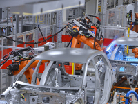 为了降低生产成本，车企是如何想方设法偷工减料的？