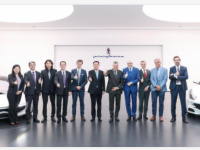 从许家印欧洲考察组建造车“梦之队” 看中国制造如何走向世界