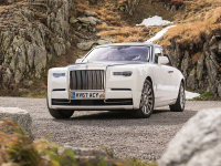 开一年亏一辆S级，开这些车的人家里肯定有矿