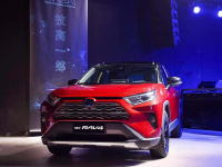 十月份最重磅的一款SUV,试驾全新一代RAV4