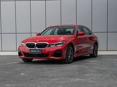 同样30万左右,买3系还是Model 3