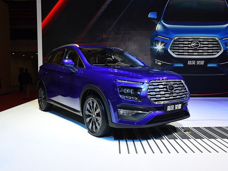 8万多带定速巡航的SUV,颜值还很扛打
