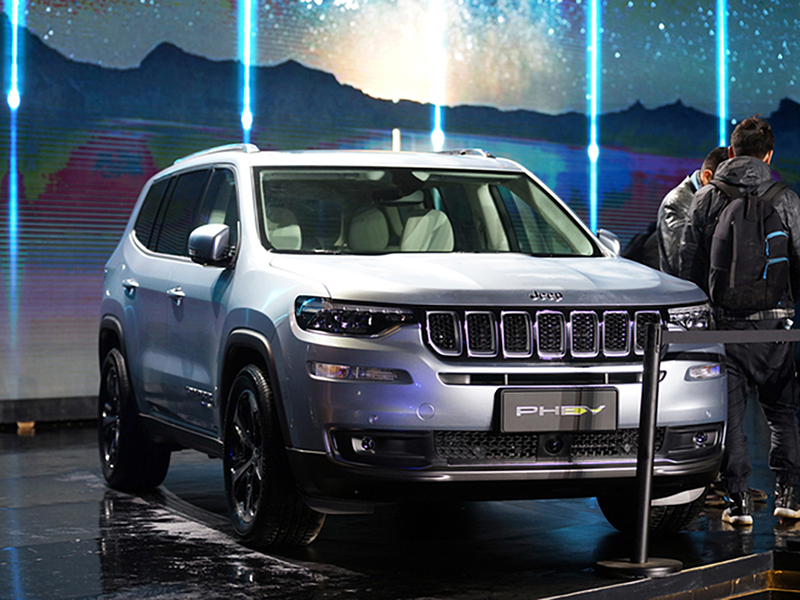 Jeep油耗才1.7L每百公里，这么大的SUV怎么开都没负担！