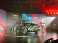 SUV真香！这个超豪华品牌也忍不住要推SUV了