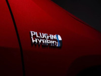 刚刚，5.8秒破百，2.6L油的丰田RAV4发布了！