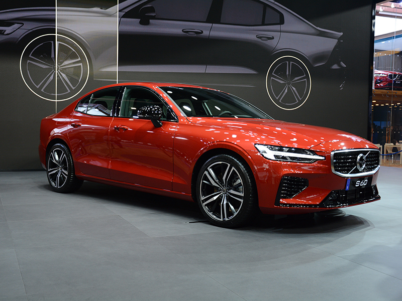 刚刚一大堆新车扎堆亮相上市，最重磅的轿车就这8款