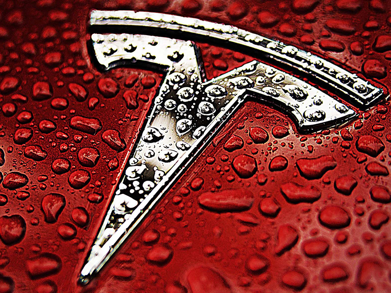 让燃油车怎么活?!特斯拉或推Model 3付费性能升级包