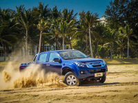 这些2吨多重的车动力大，油耗低却得可怕