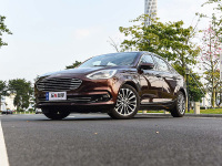 不到8万,这些6AT车型油耗低至6L