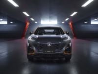 40%热效率+L3自动驾驶,这辆SUV不止颜值