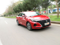 内外兼修，试驾长安逸动PLUS