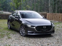 马自达降价了，雷克萨斯优惠10万，现在不买车等待何时