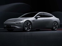 后驱驱动，百公里加速4.3秒，起步价22万，还买什么宝马3系