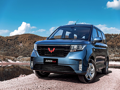 搭载1.5L+6MT黄金动力组合，预计售价5-6万 五菱宏光PLUS新车型即将上市