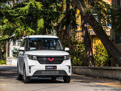 大有所值！五菱宏光PLUS新车型上市，售价5.98-6.78万