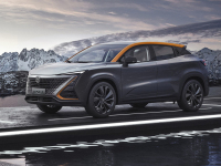 10万大SUV、23万4秒破百轿车,6月新车真猛!