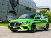 同级最强战斗格  实拍第三代名爵6