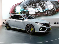 国内两厢思域亮相！但日本却停产思域！到底意欲何为？