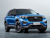 美系硬派SUV上市 探险者能否撼动途昂？