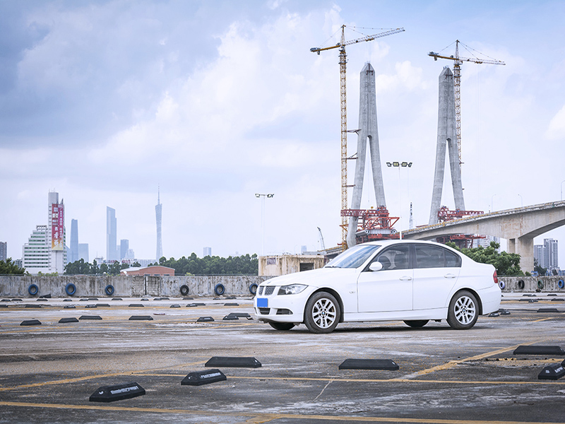买买君的车:到底是什么让我选择了一台手动挡宝马3系?