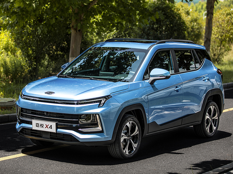 上市就给1万优惠  江淮嘉悦X4顶配不到10万！