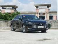 传祺全新GA8上市 搭自主最强2.0T发动机