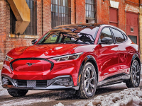 福特的新能源梦 凭一辆蓝标野马能实现？