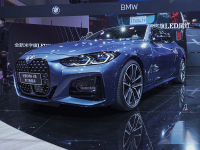 运动or优雅,双门轿跑宝马4系VS奔驰C Coupe