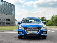 落地不到10万！这两款家轿当真国产之光 怎么选？