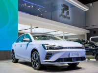 R标首车 荣威R ER6正式上市 指导价16.28-20.08万元