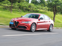 【V-SHOW】面世5年,这款意大利最速轿车依然惊艳