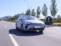 综合体验出色 试驾上汽R ER6