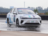 性能为王,“7冠王”R ER6闪耀2020 CEVC中国新能源汽车大赛!