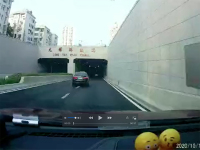 无证司机别车后 绿牌比亚迪一脚油门教做人！