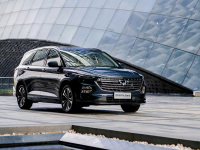 国际一流底盘加持，五菱凯捷引领家用车品质出行新潮流