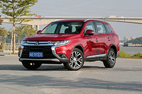 20万左右4款不得不看的四驱SUV，四驱性能强性价比又高的是哪款？